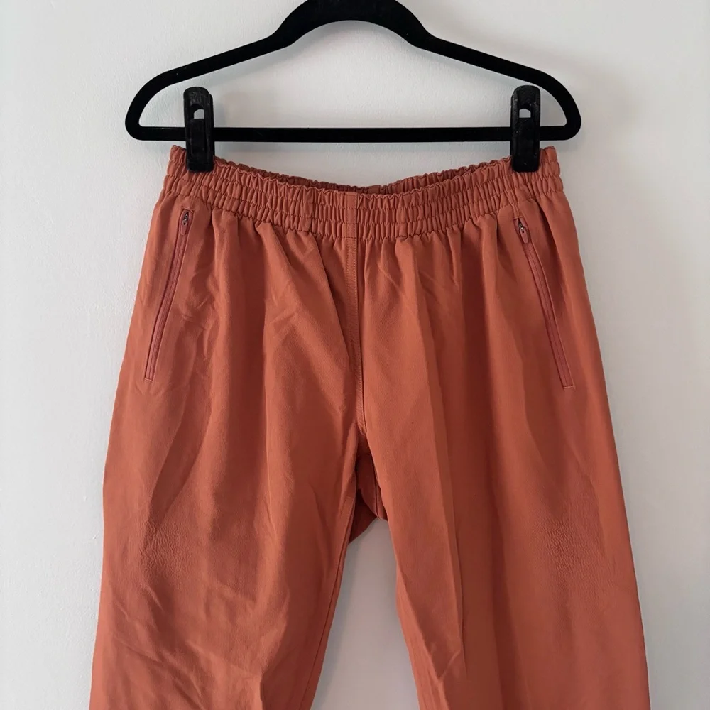 outdoor voices - rectrek pant athletic bottoms outdoor crop zip pockets orange - Picture 3 of 7
